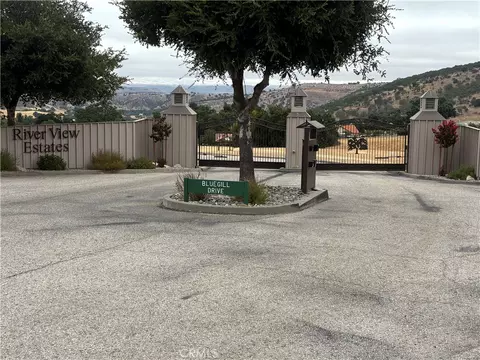 9974 Flyrod Dr, Paso Robles, CA 93446