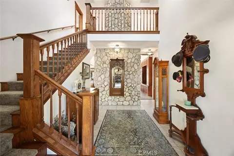 Entry Way - 5625 Linne Rd, Paso Robles, CA 93446 photo 3 of 6