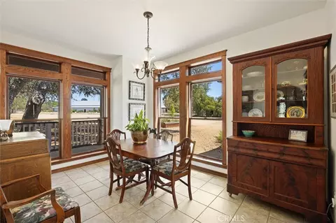 Dining - 5625 Linne Rd, Paso Robles, CA 93446 photo 1 of 1