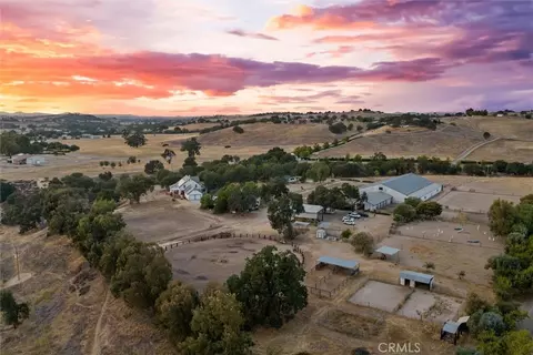 View/Area - 5625 Linne Rd, Paso Robles, CA 93446 photo 7 of 7