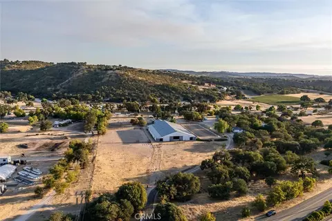 View/Area - 5625 Linne Rd, Paso Robles, CA 93446 photo 1 of 7