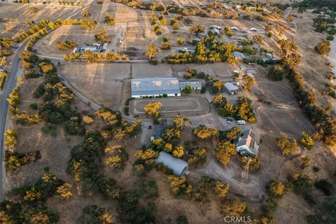 View/Area - 5625 Linne Rd, Paso Robles, CA 93446 photo 5 of 7