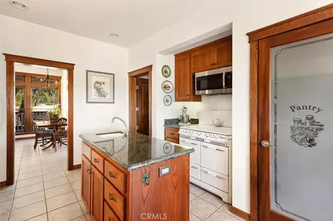 Kitchen - 5625 Linne Rd, Paso Robles, CA 93446 photo 2 of 4