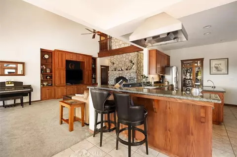 Kitchen - 5625 Linne Rd, Paso Robles, CA 93446 photo 4 of 4