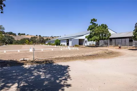 Exterior - 5625 Linne Rd, Paso Robles, CA 93446 photo 3 of 21