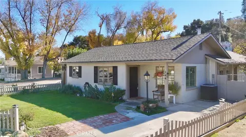 144 12th St, Paso Robles, CA 93446