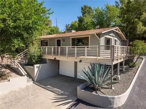 Exterior - 325 Fairview Ln, Paso Robles, CA 93446 photo 2 of 7