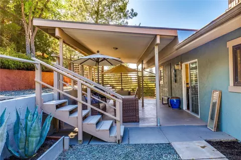 Exterior - 325 Fairview Ln, Paso Robles, CA 93446 photo 5 of 7