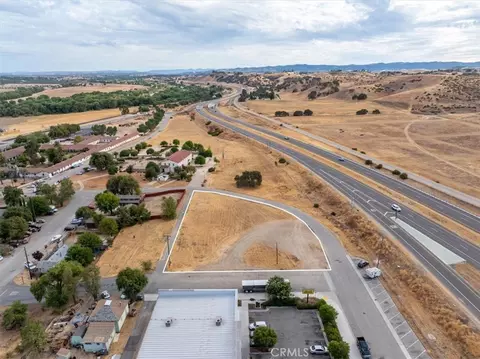 252 9th St, San Miguel, CA 93451