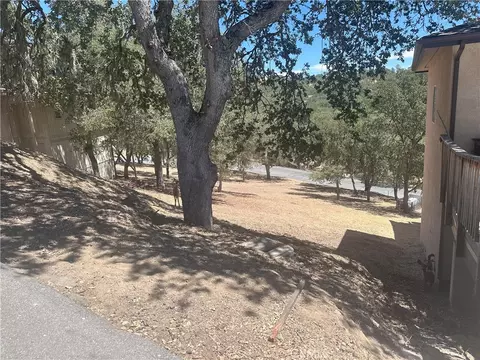2434 Stern Deck Rd, Bradley, CA 93426