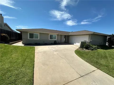 374 Mountain View Dr, Santa Maria, CA 93455