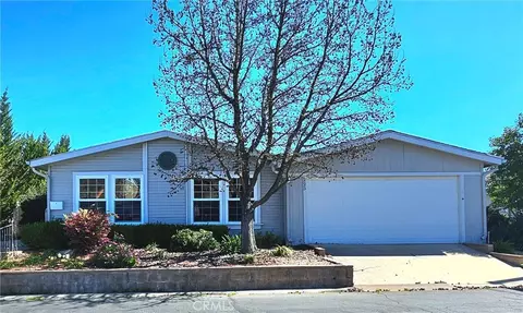 225 Lark Dr, Paso Robles, CA 93446