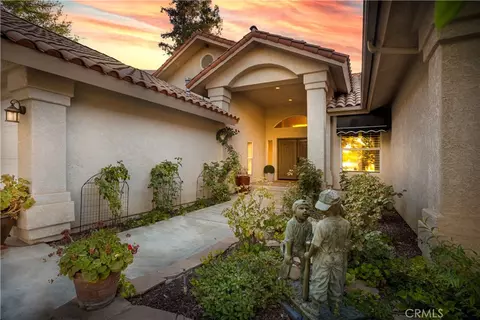 1509 Calle Castana, Bakersfield, CA 93309