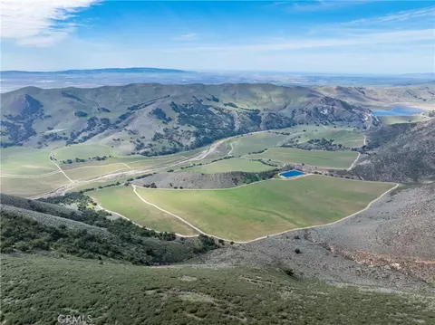 2200 White Rock Ln, Santa Maria, CA 93454