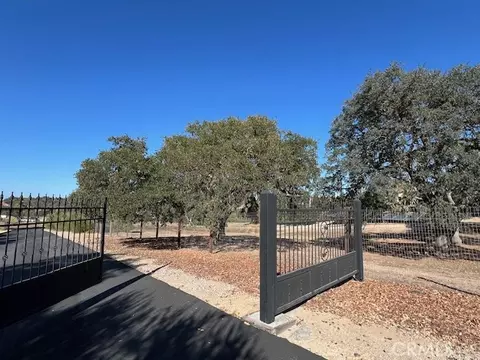 1810 Fire Rock Loop, Templeton, CA 93465 photo 8