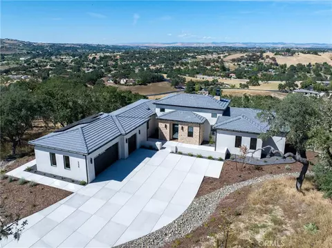2220 Battering Rock, Templeton, CA 93465