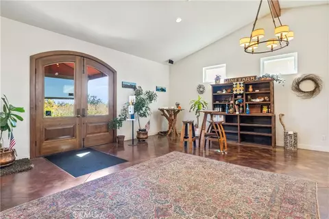 Entry Way - 6944 Union Rd, Paso Robles, CA 93446 photo 5 of 5