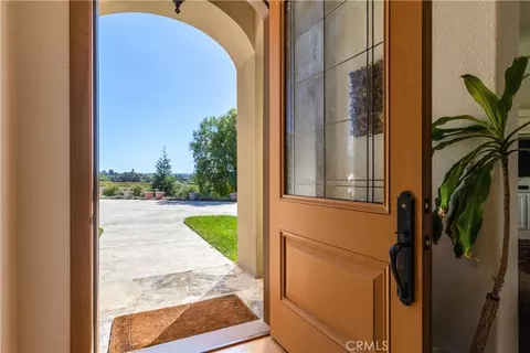 Entry Way - 6944 Union Rd, Paso Robles, CA 93446 photo 1 of 5