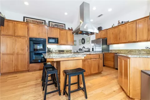 Kitchen - 6944 Union Rd, Paso Robles, CA 93446 photo 2 of 4