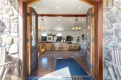Entry Way - 6944 Union Rd, Paso Robles, CA 93446 photo 4 of 5