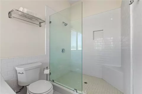 Bath - 6944 Union Rd, Paso Robles, CA 93446 photo 5 of 5