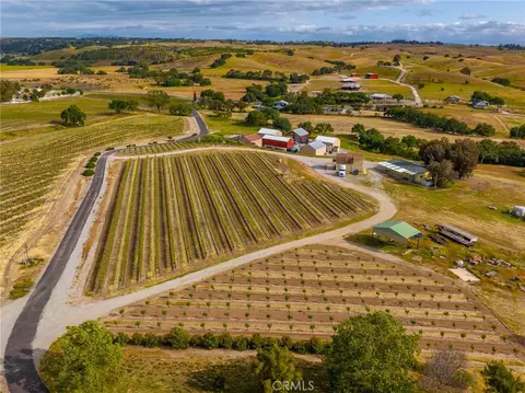 View/Area - 6944 Union Rd, Paso Robles, CA 93446 photo 2 of 3