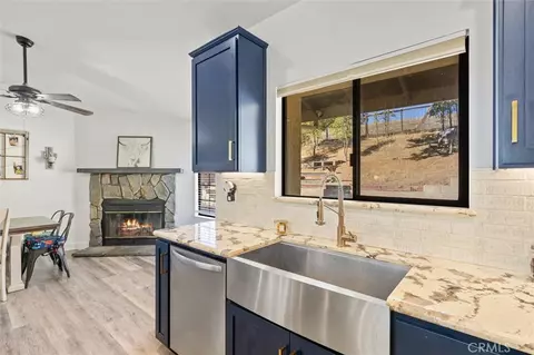 Kitchen - 2121 Wood Duck, Paso Robles, CA 93446 photo 2 of 2
