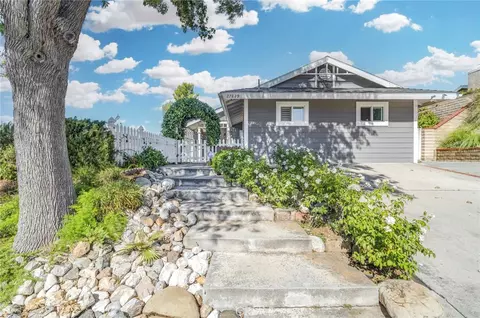 27829 Carnegie, Santa Clarita, CA 91350