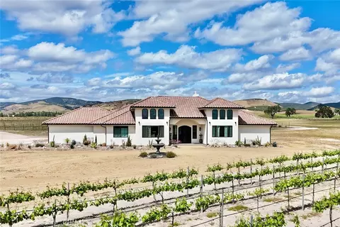 50645 Lockwood Rd, Lockwood, CA 93932