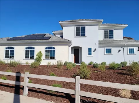701 Manor Ln, Paso Robles, CA 93446