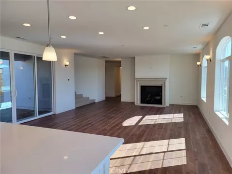 Living - 701 Manor Ln, Paso Robles, CA 93446 photo 3 of 6