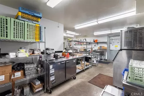 Kitchen - 3750 W Highway 46, Templeton, CA 93465 photo 2 of 8