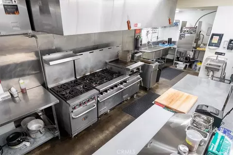 Kitchen - 3750 W Highway 46, Templeton, CA 93465 photo 3 of 8
