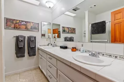Bath - 3750 W Highway 46, Templeton, CA 93465 photo 2 of 2
