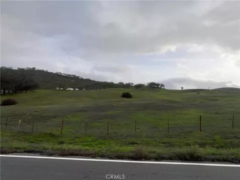 21 Interlake Rd, Bradley, CA 93426 photo 5