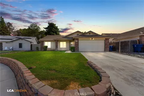 4715 Peacock Ct, Bakersfield, CA 93313