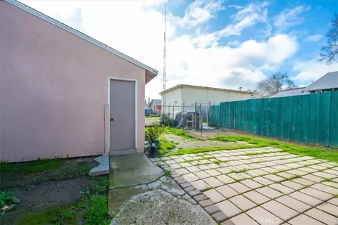Exterior - 346 12th, San Miguel, CA 93451 photo 4 of 5