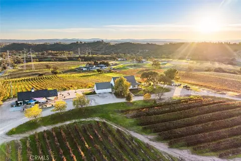 1985 Penman Spgs, Paso Robles, CA 93446