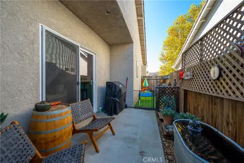Exterior - 121 Headwaters Rd, Templeton, CA 93465 photo 7 of 10