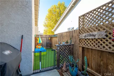 Exterior - 121 Headwaters Rd, Templeton, CA 93465 photo 6 of 10