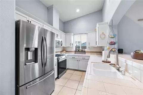 Kitchen - 121 Headwaters Rd, Templeton, CA 93465 photo 1 of 1