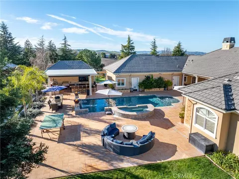 5315 El Pomar Dr, Templeton, CA 93465