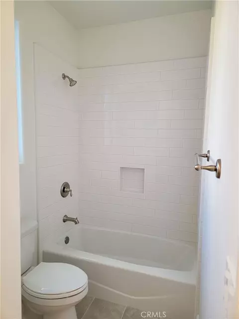 Bath - 719 Manor Ln, Paso Robles, CA 93446 photo 4 of 4