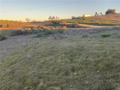 13 Sunburst, Paso Robles, CA 93446