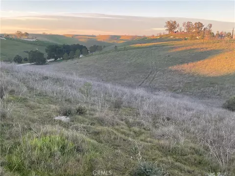 13 Sunburst, Paso Robles, CA 93446 photo 3