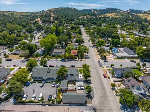 View/Area - 1444 Oak St, Paso Robles, CA 93446 photo 10 of 12