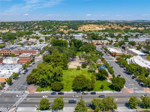 View/Area - 1444 Oak St, Paso Robles, CA 93446 photo 6 of 12