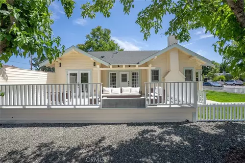 Exterior - 1444 Oak St, Paso Robles, CA 93446 photo 6 of 9