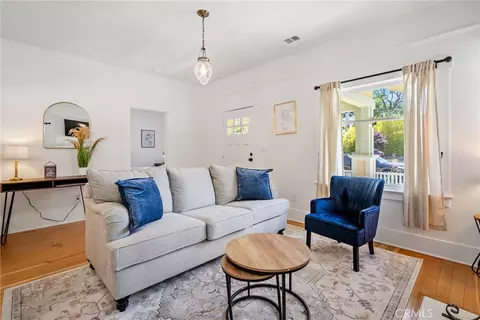 Living - 1444 Oak St, Paso Robles, CA 93446 photo 2 of 2