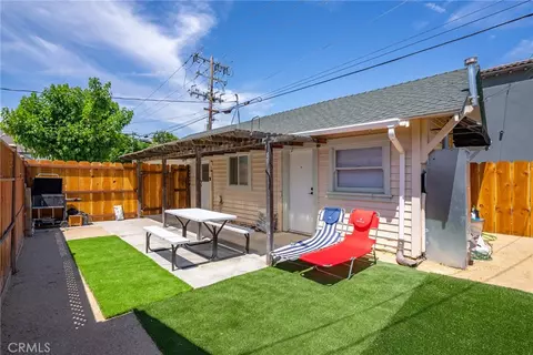 Exterior - 1444 Oak St, Paso Robles, CA 93446 photo 8 of 9